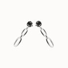 Pendientes largos ba&ntilde;ados en plata con cristal facetado negro y eslabones